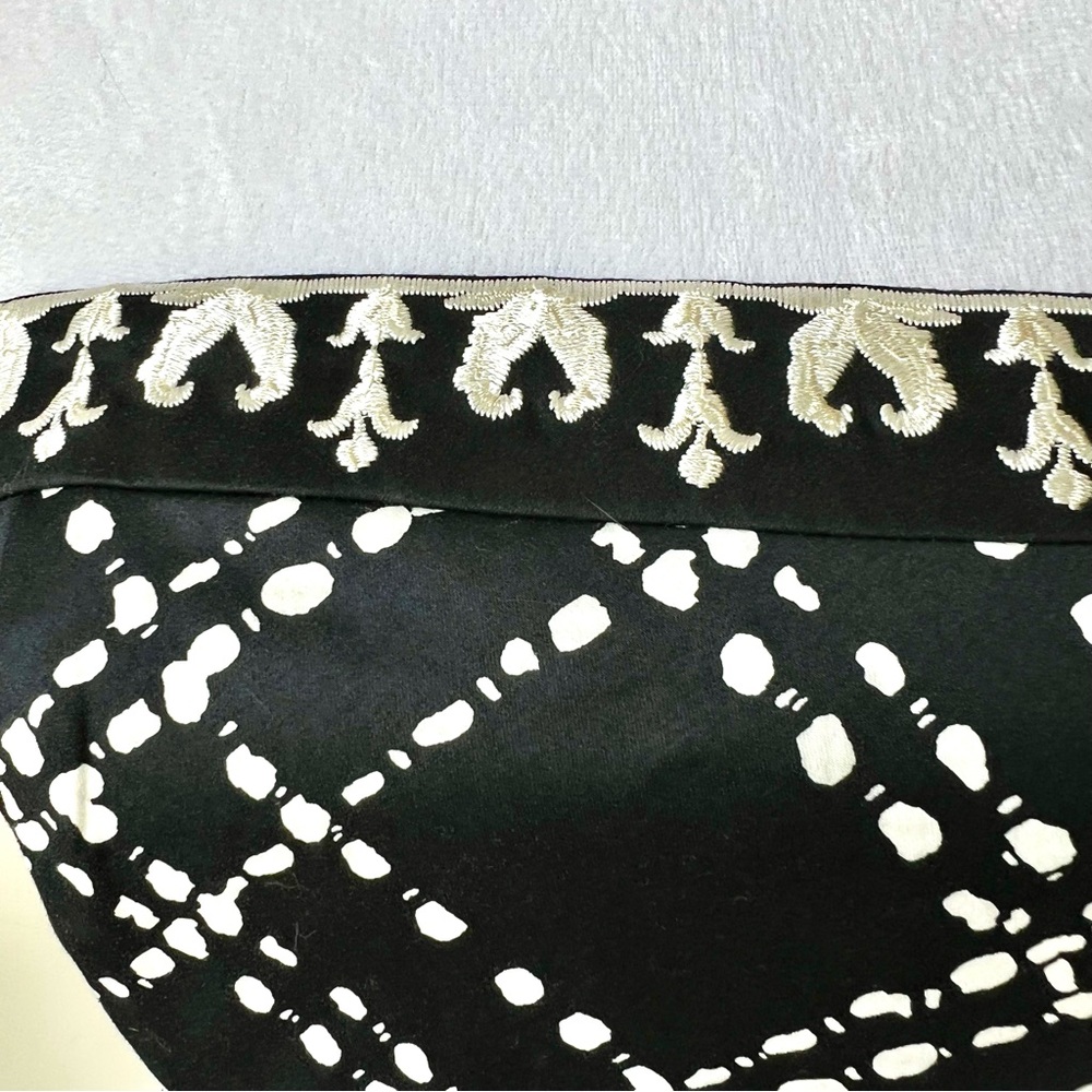 WHITE HOUSE BLACK MARKET Belted Embroidered Strapless Corset Bustier—SZ. 2 - Picture 6 of 14